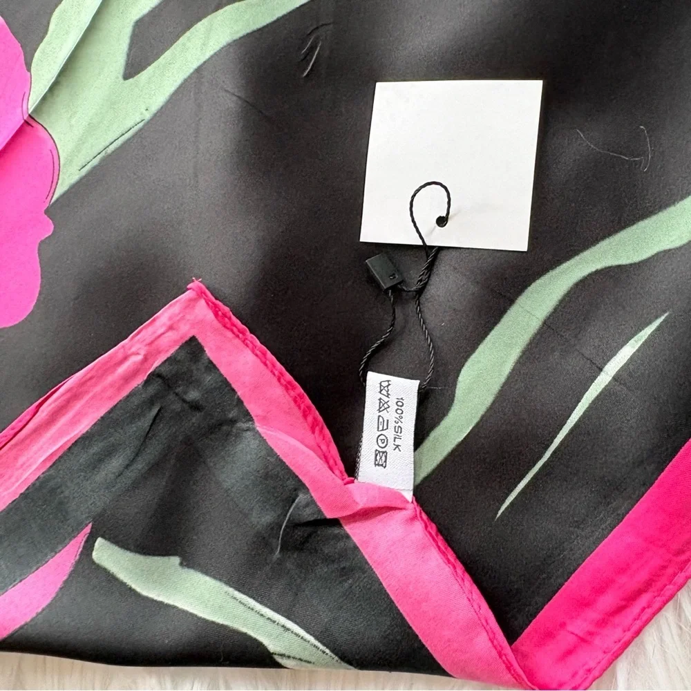 Givenchy black pink floral silky scarf size 35x35‼️LAST ONE LEFT